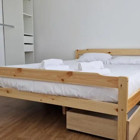 Aerouant - Maison Spacieuse Pour 8 Personnes Sur 3 Etages Ideal Famille Amis Entreprises Nyaraló Breszt