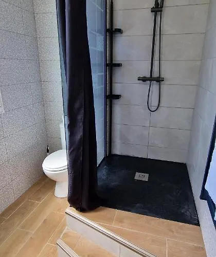 Vakantiehuis Aerouant - Maison Spacieuse Pour 8 Personnes Sur 3 Etages Ideal Famille Amis Entreprises Brest